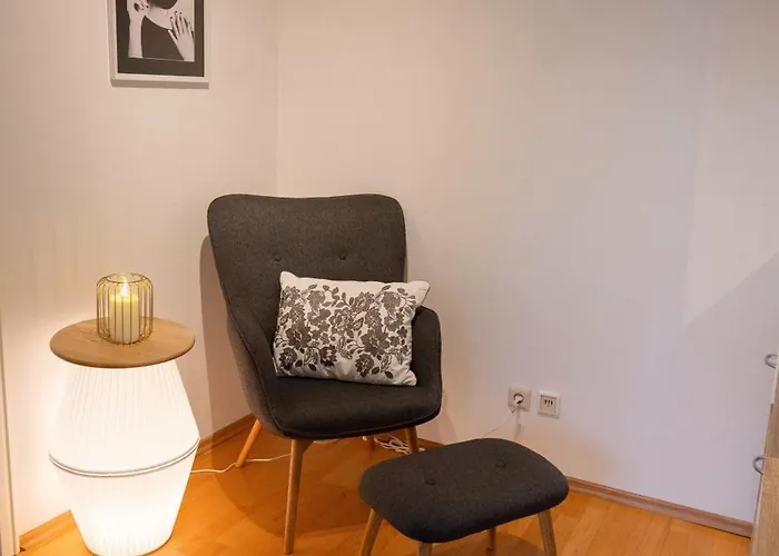 Ferienwohnung Menden 아파트 *